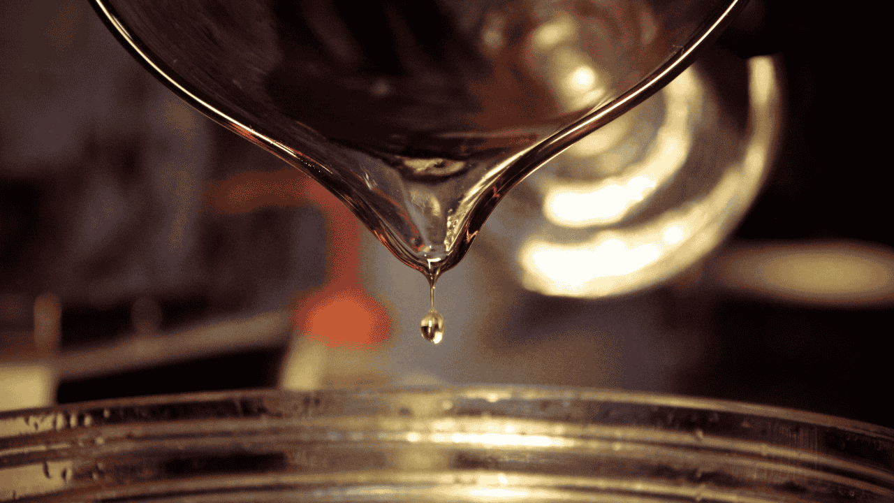pyrolysis oil pouring
