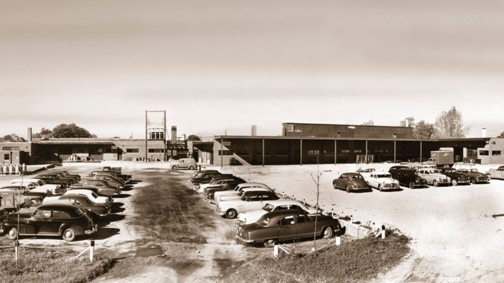 Parking lot with vehicles from 1940s