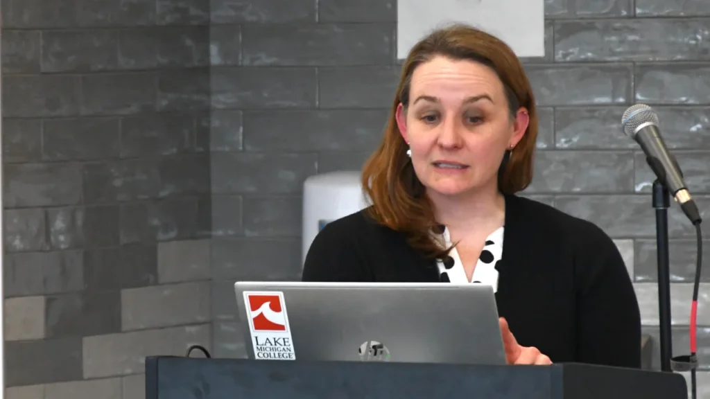 Liz Humston-Fulmer, LECO
